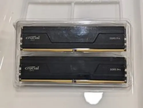 Crucial Pro 32GB (2x16GB) DDR5 5600 CL46 Desktop PC RAM Memory Kit Black XMP