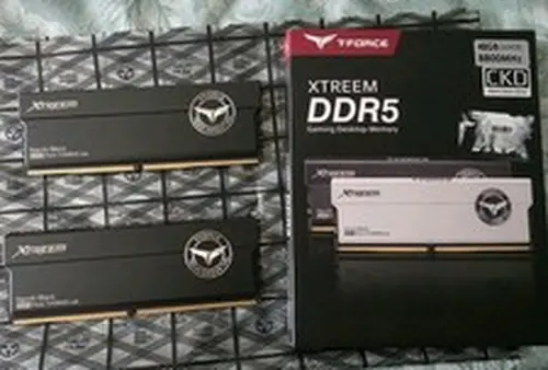 Team Group Xtreem TFORCE DDR5 8800MHZ CUDIMM 48GB 2X24G FFXD548G8800HC42ADC-CU01