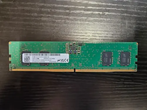 Micron 8 GB Micron DDR5 1RX16 PC5-4800B Desktop Memory RAM UDIMM MTC4C10163S1UC48BA1 BC