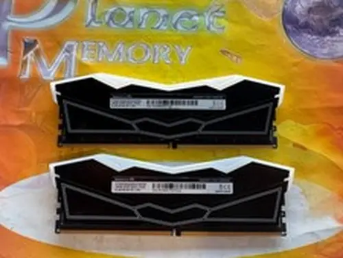 T-FORCE RGB 2x16GB DDR5 PC5-41600 5200MHz FF3D516G5200HC40CBK