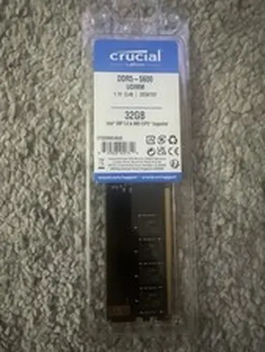 Crucial RAM 32GB DDR5 5600MHz (5200MHz or 4800MHz) Desktop Memory CT32G56C46U5