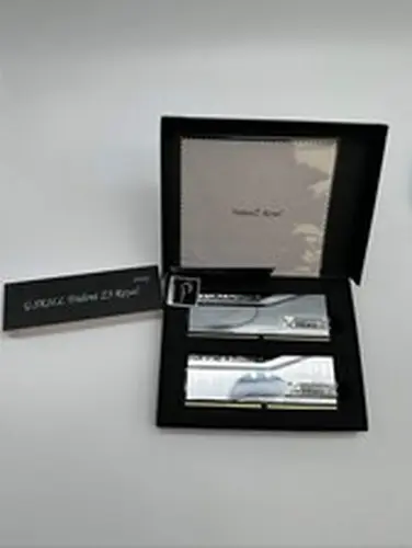 G.SKILL Trident Z5 Royal DDR5 32GB RAM Kit - Silver