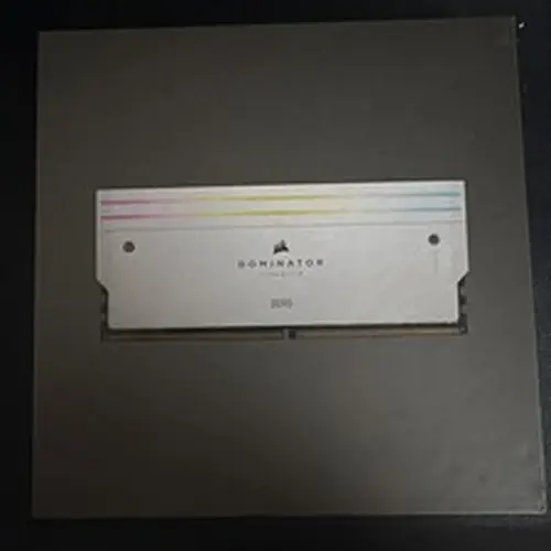 CORSAIR DOMINATOR TITANIUM RGB 32GB (2x16GB) DDR5 CL30 6000MHZ RAM MEMORY WHITE