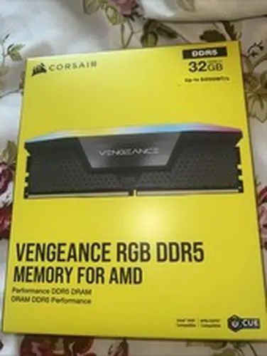 Corsair VENGEANCE RGB 32GB (2 x 16GB) DDR5-6000 PC5-48000 CL36 Desktop Memory