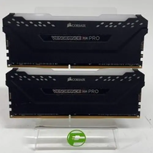 Corsair Vengeance RGB Pro 32GB (2x16GB) RAM DDR4 2666MHz CMW32GX4M2D3600C18