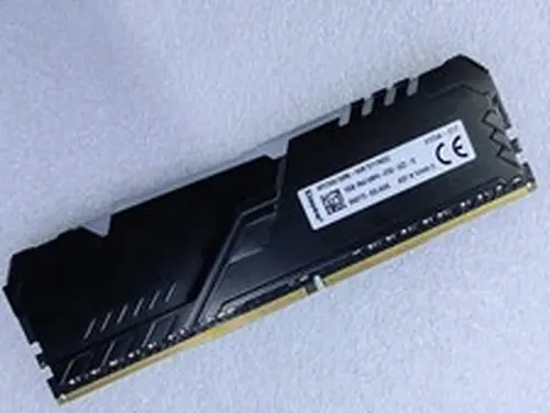 HP Kingston 16GB DDR4 3733 Desktop DIMM RAM 1Rx8 XMP RGB HP37D4U1S8ME-16XR