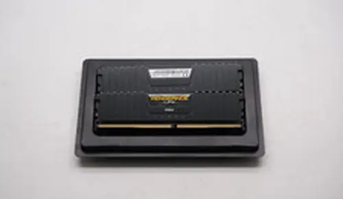 Corsair Vengeance LPX 16GB 2x8GB DDR4 Desktop Memory - CMK16GX4M2B3000C15