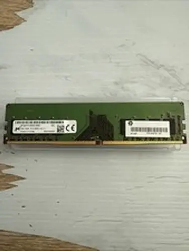 Micron 8GB PC4-21300 (DDR4-2666) Memory (MTA8ATF1G64AZ2G6E1)