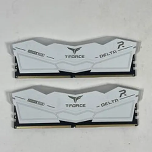 TeamGroup T-Force Delta RGB 32GB (2x16GB) RAM DDR5 5200MHz FF4D516G5200HC40CBK
