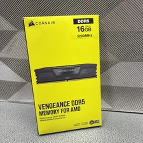 Corsair VENGEANCE 16GB (2x8GB) DDR5 MEMORY