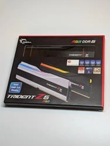 G.SKILL Trident Z5 RGB 48GB 2x24GB DDR5 8400 CL40 XMP 3.0 Intel