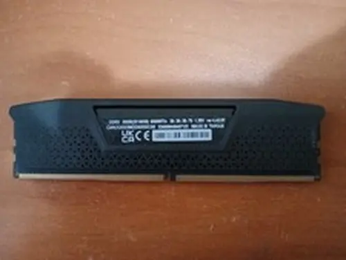 1x16GB CORSAIR Vengeance DDR5 6000 Desktop RAM CMK32GX5M2D6000C36