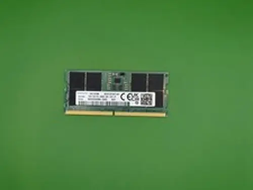 Samsung 16GB DDR5 SODIMM PC5-4800M RAM M425R2GA3BB0-CQKOL