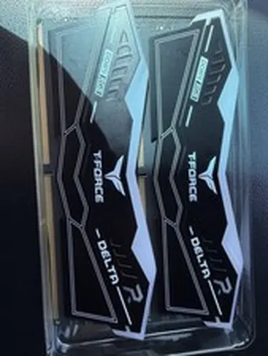 TeamGroup T-Force Delta RGB 16GB (2x8GB) RAM DDR5 5600MHz CL40-40-40-84
