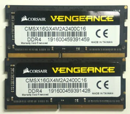 Lot of 2 Corsair Vengeance 8GB DDR4 2400MHz RAM Memory