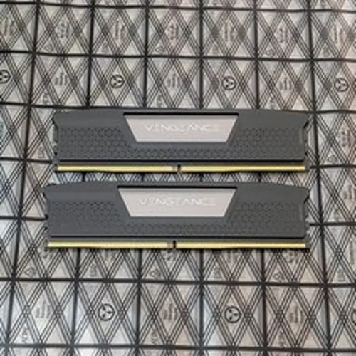 Corsair Vengeance DDR5 32GB (2x16GB) 6000MHz C36 Intel XMP Ready Black