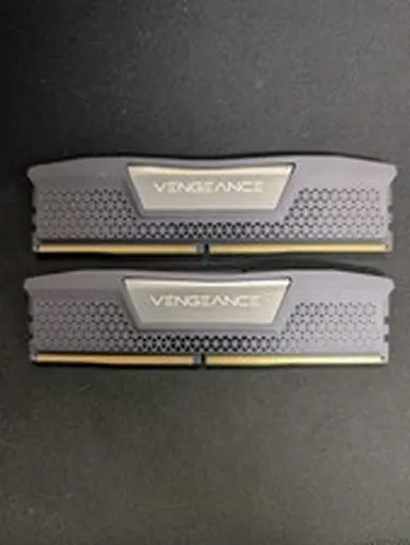Corsair Vengeance 32GB (2x16GB) DDR5 5600MHz CL36 RAM CMK32GX5M2B5600C36