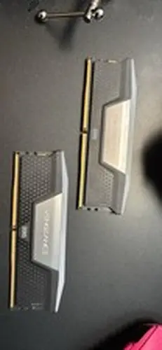 Corsair VENGEANCE 32GB (2 x 16GB) PC5-44800 (DDR5-5600) Memory