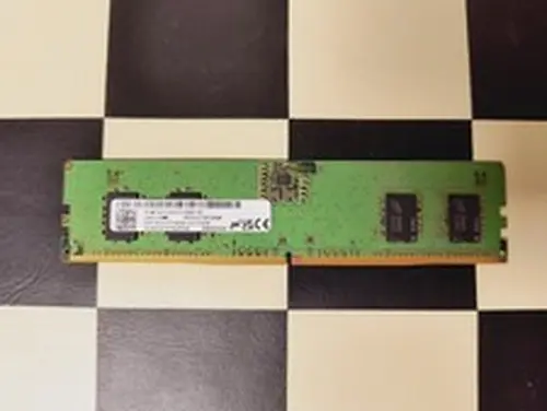 Micron 8GB 1RX16 PC5-4800B-UC0-1010-XT DDR5 UDIMM, Desktop Memory RAM (1x8GB)