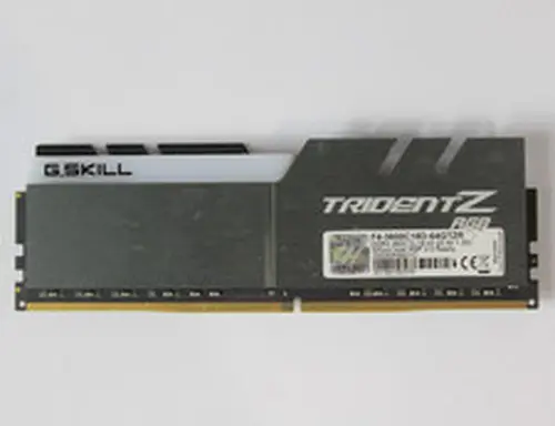 G.Skill Trident Z RGB 32GB (1x32GB) RAM DDR4 3600MHz F4-3600C18D-64GTZR