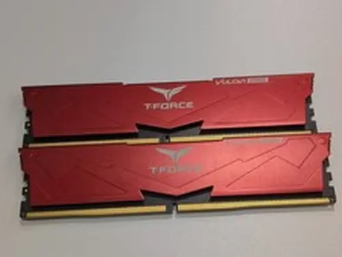 TEAMGROUP T-Force Vulcan 32GB 2x16GB DDR5 6400 6000 CL38 XMP EXPO Red