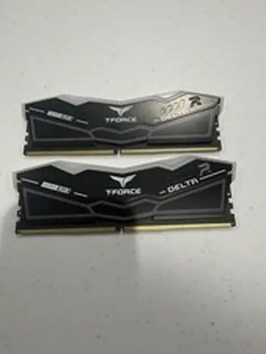 T-FORCE DELTA RGB DDR5 Ram 32GB (2x16GB) 6000MHz Memory Card Excellent Condition