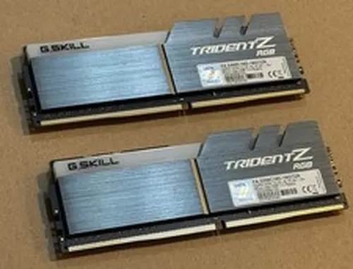 G.Skill Trident Z RGB 16GB (2x8GB) RAM DDR4 3200MHz