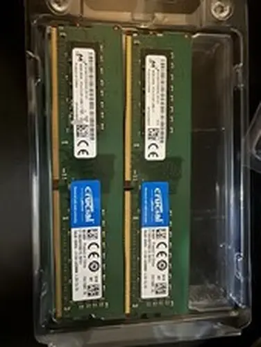 Crucial 32GB (2x16GB) 288-pin UDIMM 2133mhz DDR4 RAM Module (mta16atf2g64az)