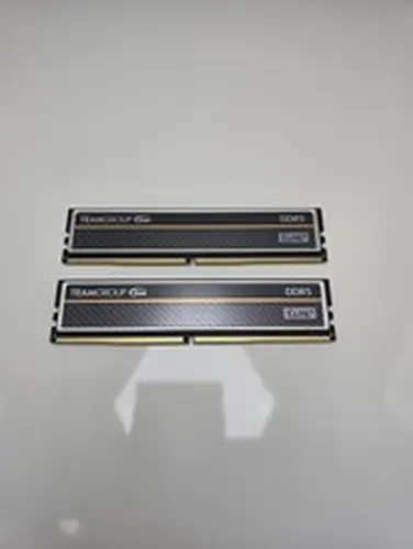 Team Group Elite 32GB (2x16GB) DDR5 4800MHz UDIMM Desktop Memory