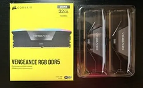 Corsair Vengeance RGB DDR5 32GB 7000MHz RAM