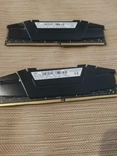G.Skill Ripjaws V 2 x 16GB DDR4-3200 PC4-25600 CL16 Dual Channel Desktop Memory