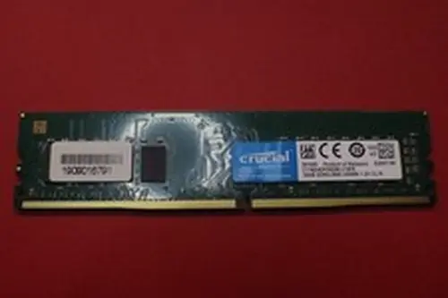 Crucial 16GB DDR4-2666 UDIMM RAM Sticks