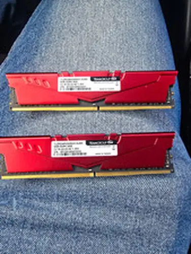 TEAMGROUP T-Force Vulcan Z 16GB (2x8GB) DDR4-3600 288-Pin DIMM RAM