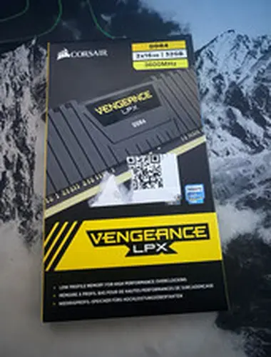 Corsair Vengeance LPX 32GB (2x16GB) DDR4 3600MHz DIMM Non-ECC Unbuffered