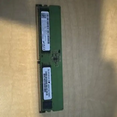 MICRON 16GB MTC10C1084S1EC48BA1 DDR5 EC4 UDIMM 1RX8 PC5-4800B Server Memory RAM