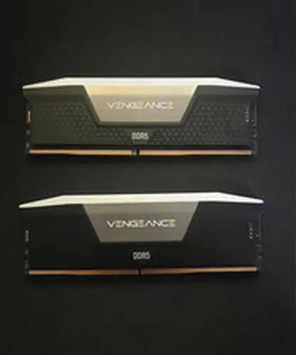 Corsair Vengeance RGB 32GB (2x16GB) DDR5 6400MHz CL36 RAM Intel XMP