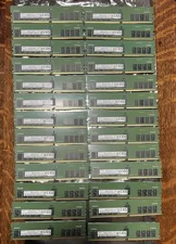 Samsung M393A2K43DB3-CWEBY 16GB PC4-25600 DDR4-3200Mbps 2RX8 ECC RAM - Lot of 26