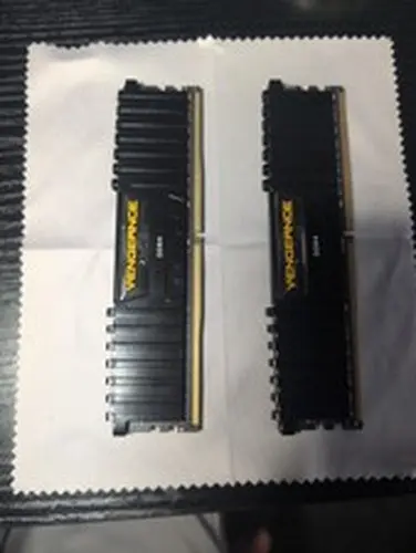 Corsair Vengeance 3200mhz DDR4 Desktop Computer RAM 16GB (2x8GB)