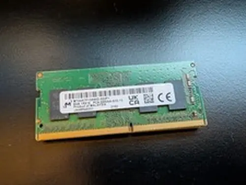Micron 8GB DDR4 PC4-3200 260-Pin SODIMM RAM (MTA4ATF1G64HZ-3G2F1)