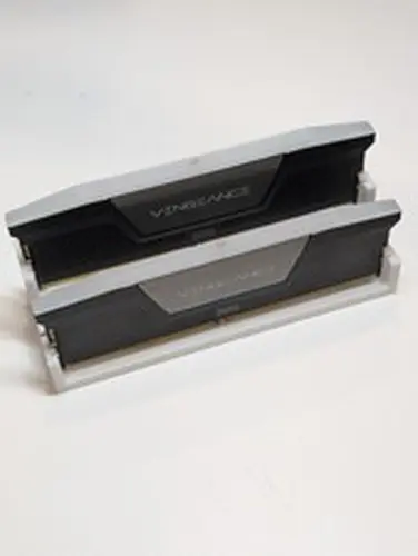 Corsair Vengeance RGB 32GB 2x16GB DDR5 6000 CL36 Intel XMP Black