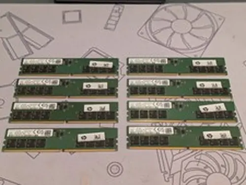 Lot of 8 - 16GB Samsung M323R2GA3BB0-CQKOL PC5-4800B DDR5 DIMM Desktop Memory