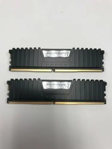 CORSAIR VENGEANCE LPX 16GB DDR4 (2x8GB) 2400MHz DDR4 RAM (CMK16GX4M2A2400C16)