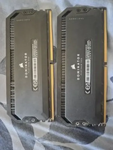 Corsair DOMINATOR PLATINUM RGB 32GB (2x16GB) PC5-49600 (DDR5-6200) DIMM Memory