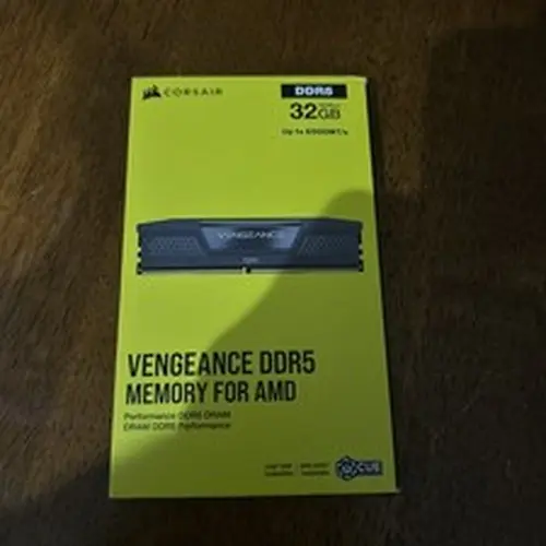 CORSAIR VENGEANCE DDR5 RAM 32GB 2x16GB 6400MHz CMK32GX5M2B6400Z36 / New