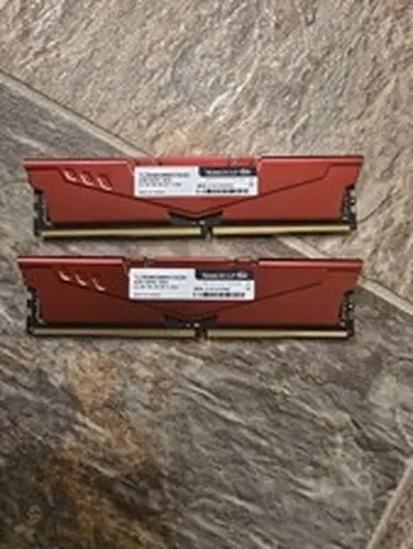 TEAMGROUP T-Force Vulcan Z 16GB (2x8GB) DDR4-3600 PC4-28800 DIMM 288-Pin