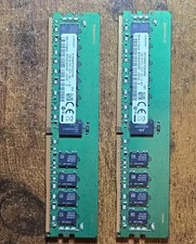 Total 32GB 2x Samsung 16GB 1Rx4 PC4-2933Y M393A2K40CB2-CVFBY