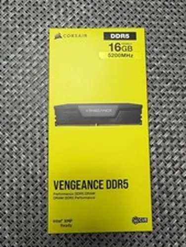 CORSAIR Vengeance DDR5 RAM 16GB (1x16GB) 5200MHz CL40-40-40-77 Expo Memory