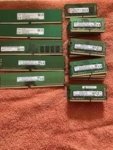 LOT(31) 8GB - DDR4 - DDR5 2400 - 2666- 3200 Memory varied brand SEE DESCRIP.