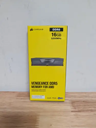 CORSAIR Vengeance DDR5 RAM 16GB (1x16GB) 5200MHz CL40-40-40-77 Expo Memory