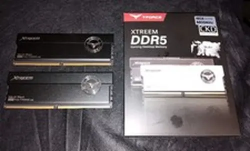 TEAM GROUP T-FORCE XTREEM DDR5-8800 MHZ (CL42-54-54-96 1.45V) *RARE CUDIMM*